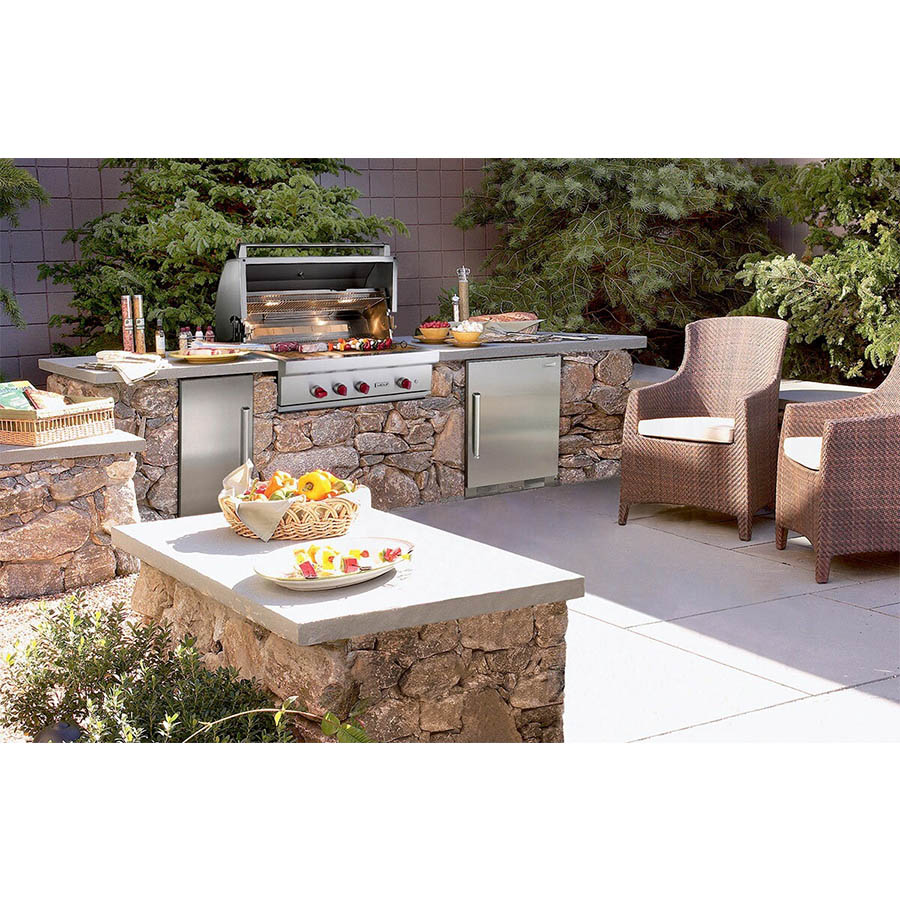 Wolf Outdoor gas grill W.1067